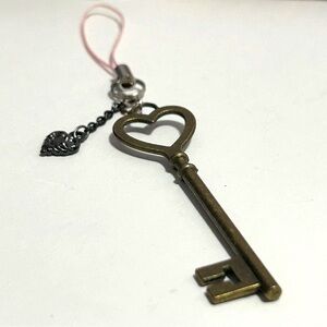 Hearts Shaped Key, Bag, or Cellphone Charm